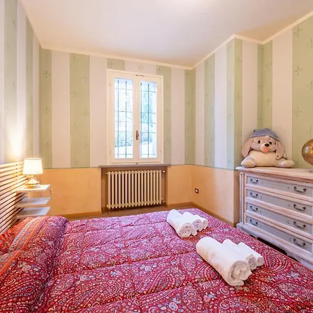 Breathtaking With Parking&garden