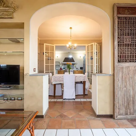 Breathtaking With Parking&garden *